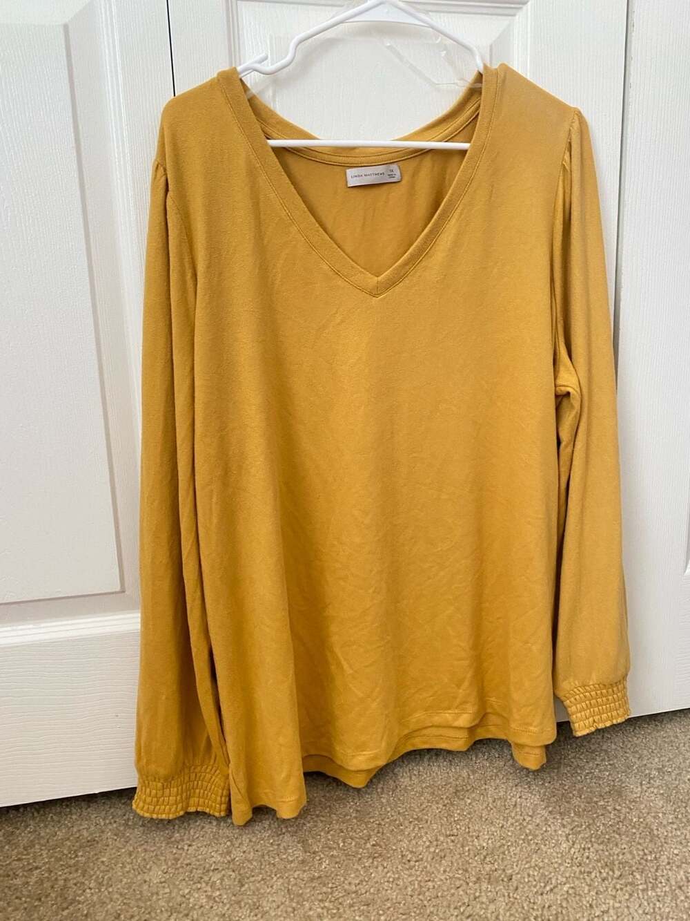 Linda Matthews Plus Size 1X Mustard Yellow V-Neck Smocked Cuff Long Sleeve Top
